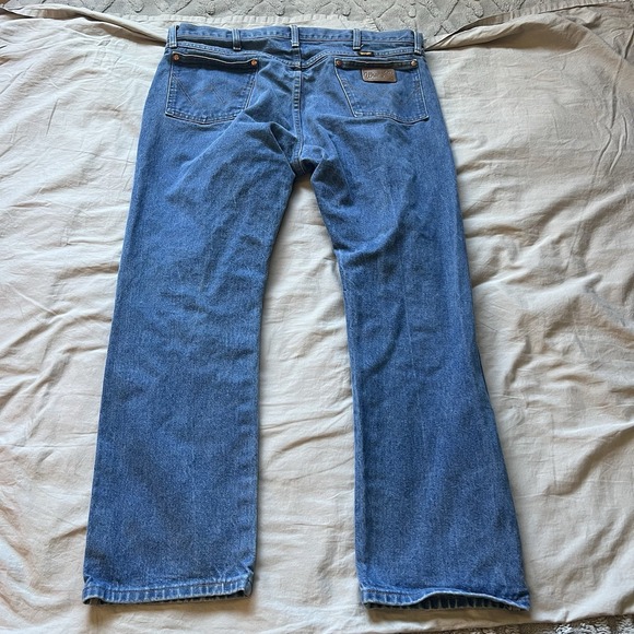Wrangler Other - WRANGLER Jean Men Size 40x30 Blue Denim Cowboy Cut High Rise Rodeo 13MWZ Tapered